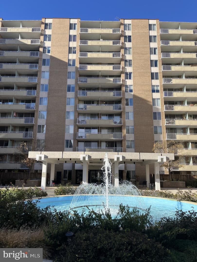 3001 Veazey NW #1629