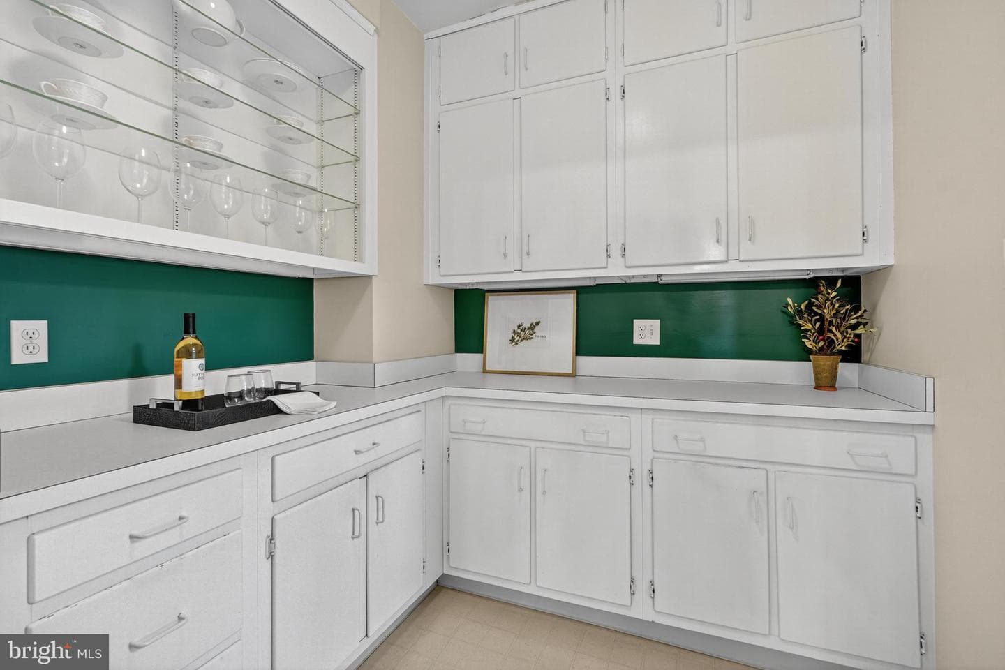 4000 Cathedral Avenue NW #444-445b photo 11