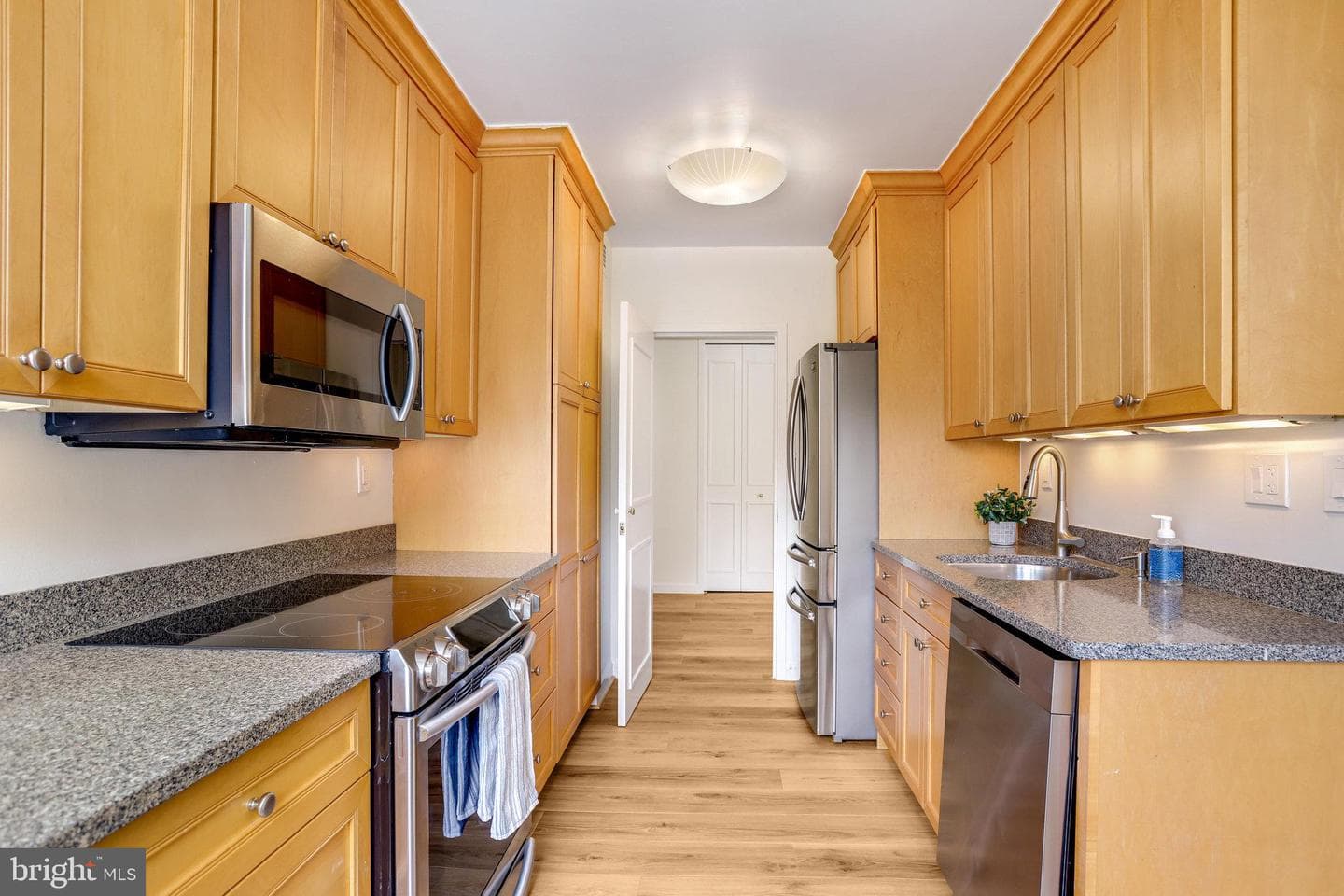 4101 Cathedral Avenue NW #711 photo 12