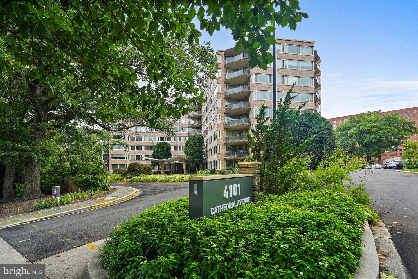4101 Cathedral Avenue NW #711 photo 37