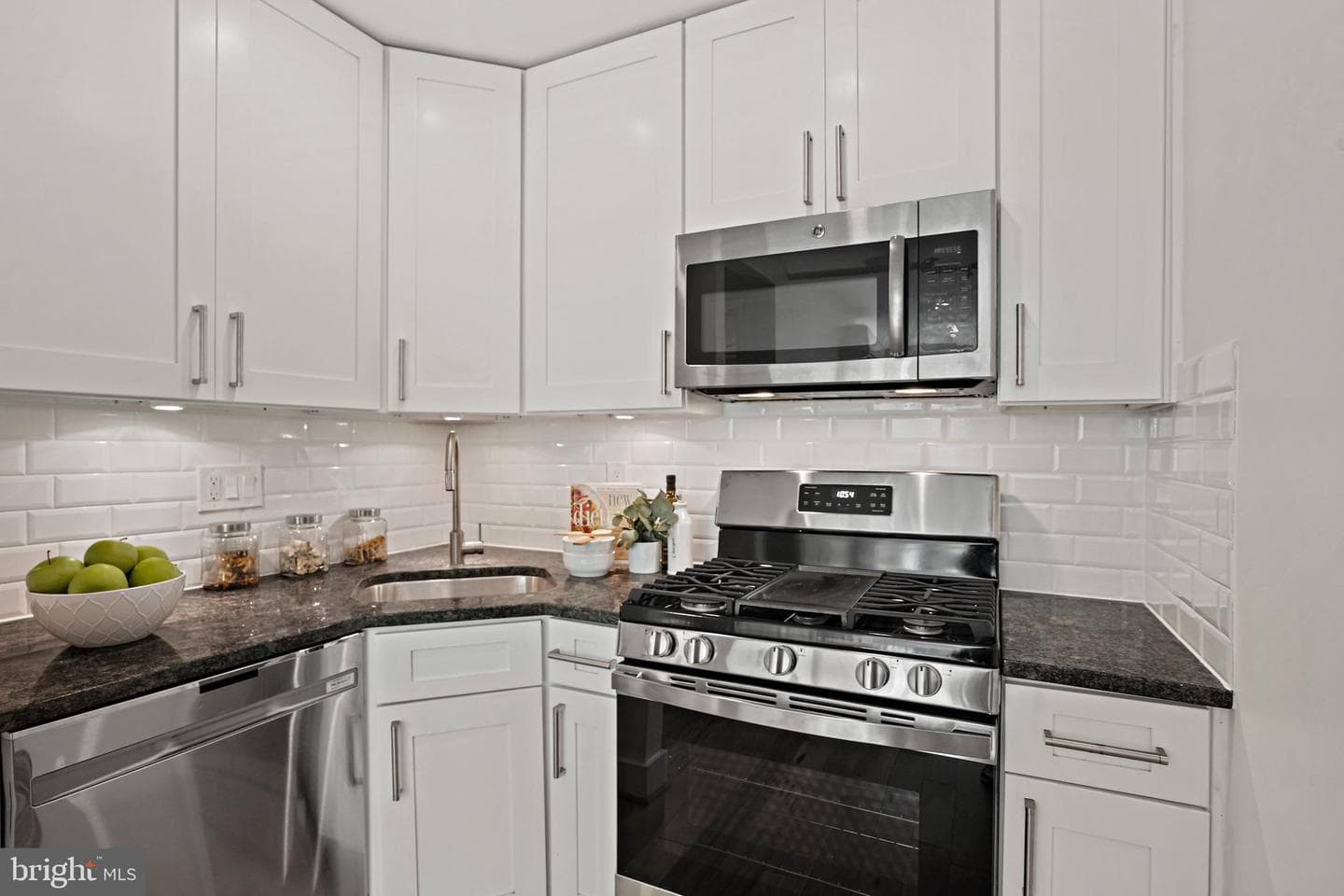 1514 Newton Street NW #103 photo 10