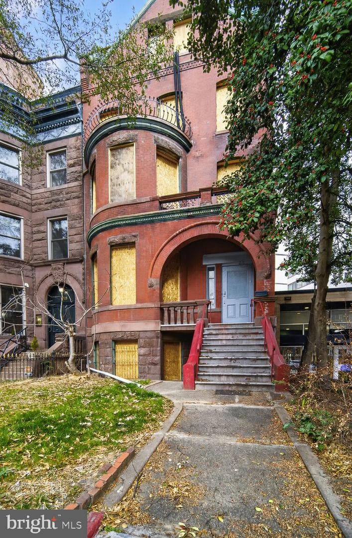 1113 Massachusetts Avenue NW photo 3