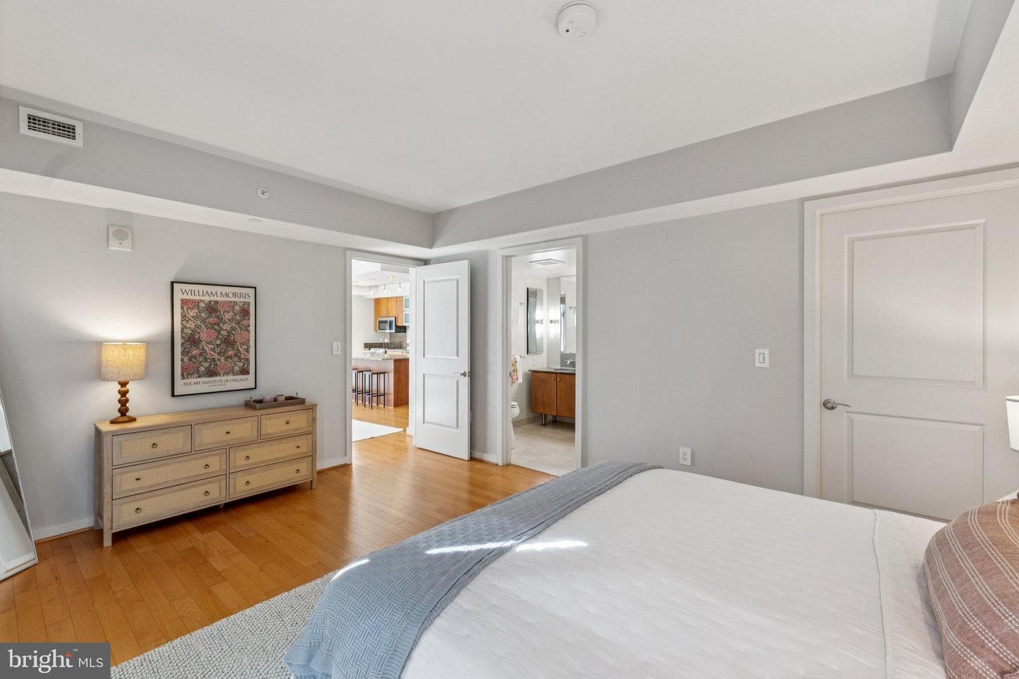 1025 1st Street SE #713 photo 12
