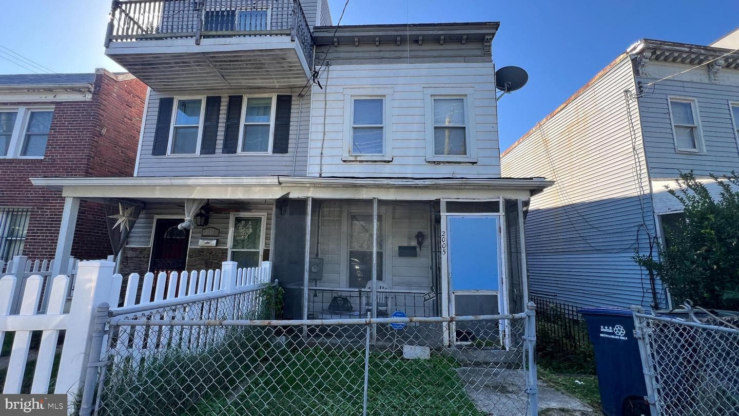 2005 Fairlawn Avenue SE, Washington