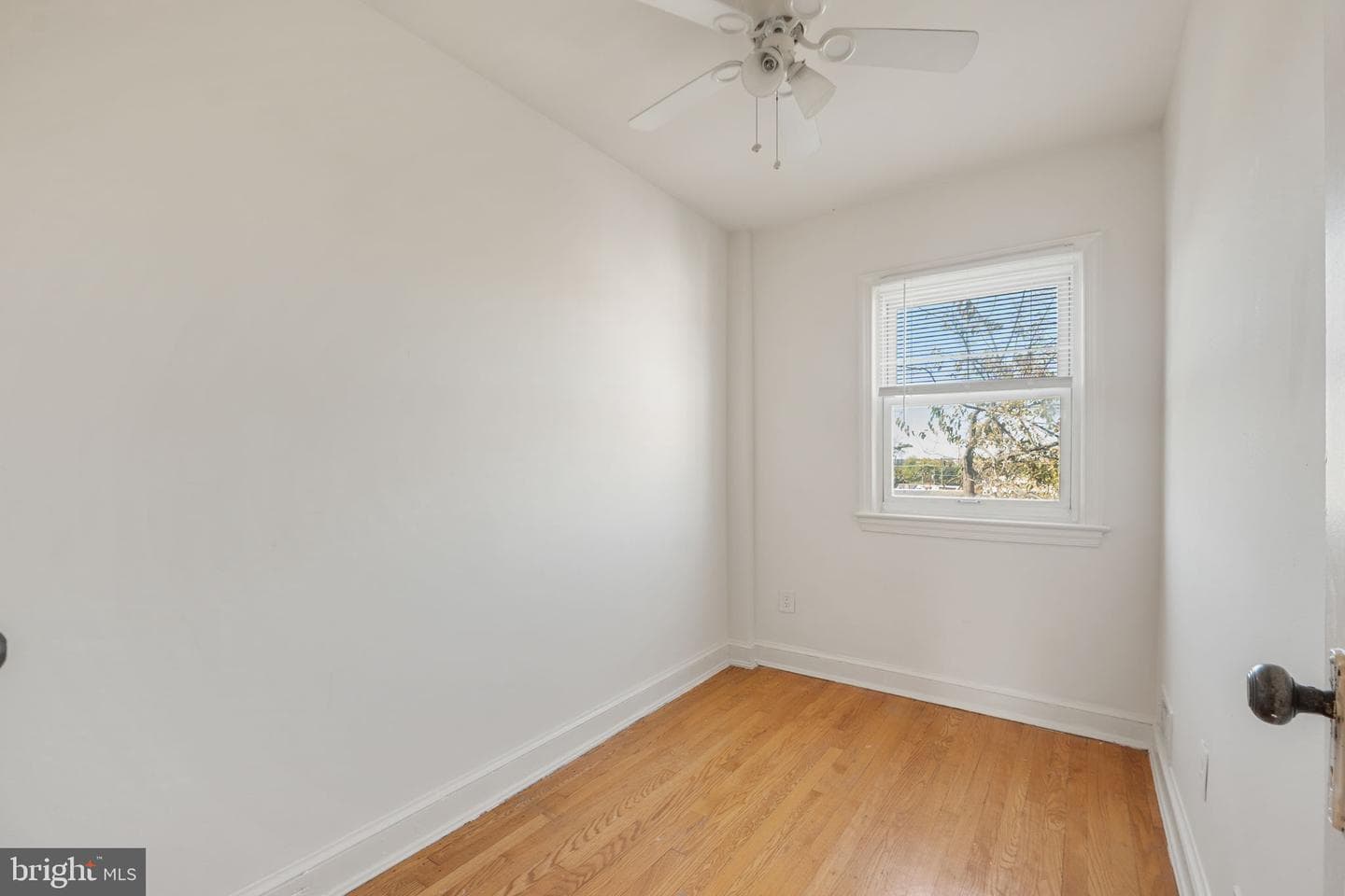 46 Burns Street NE photo 25