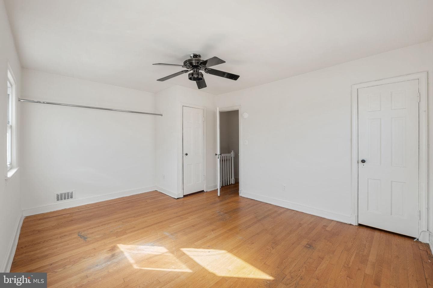 46 Burns Street NE photo 30