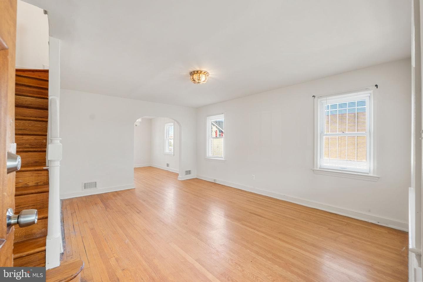 46 Burns Street NE photo 4