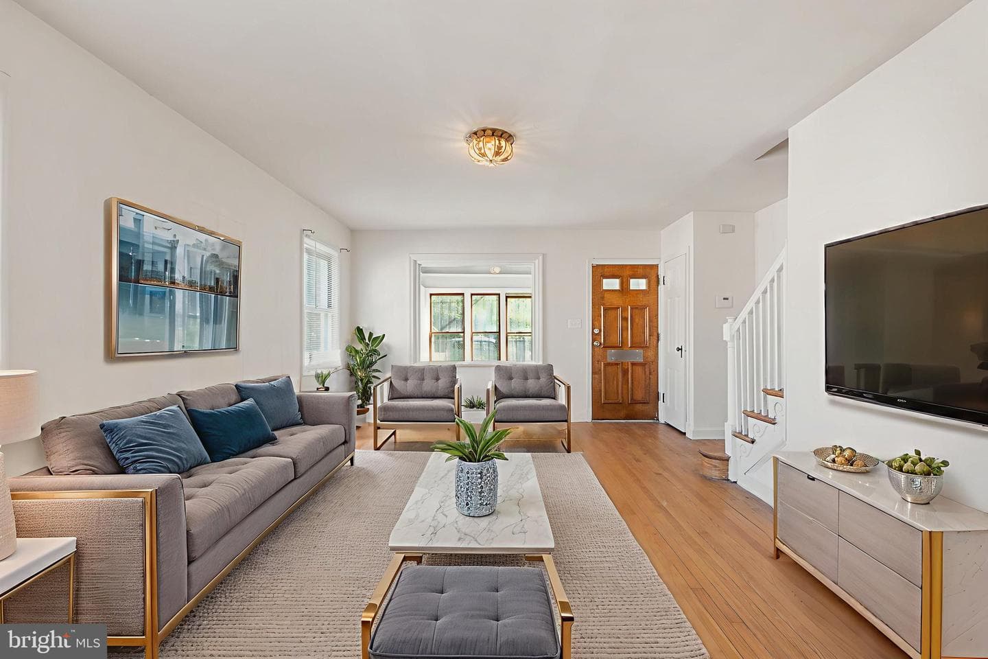 46 Burns Street NE photo 8