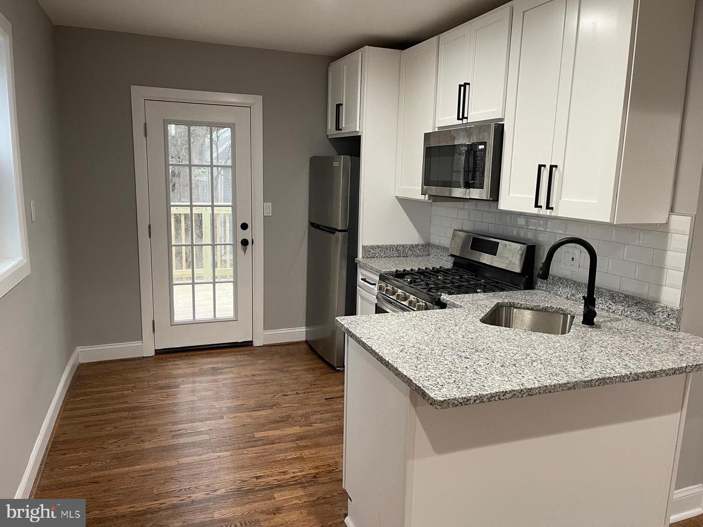 273 56th Place NE, Washington