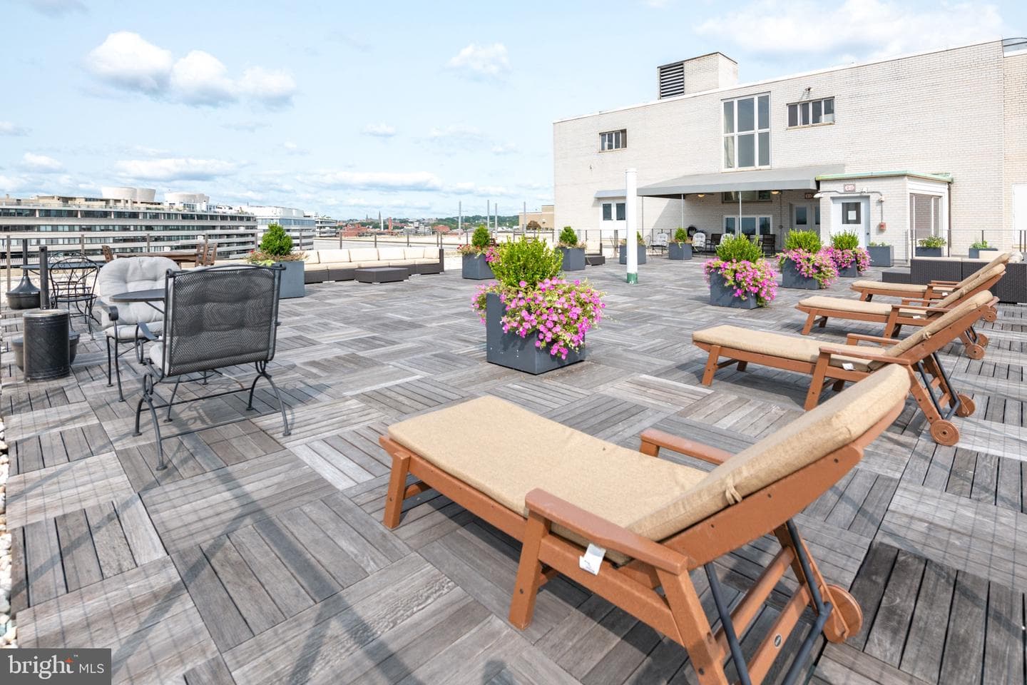 2475 Virginia Avenue NW #721 photo 29