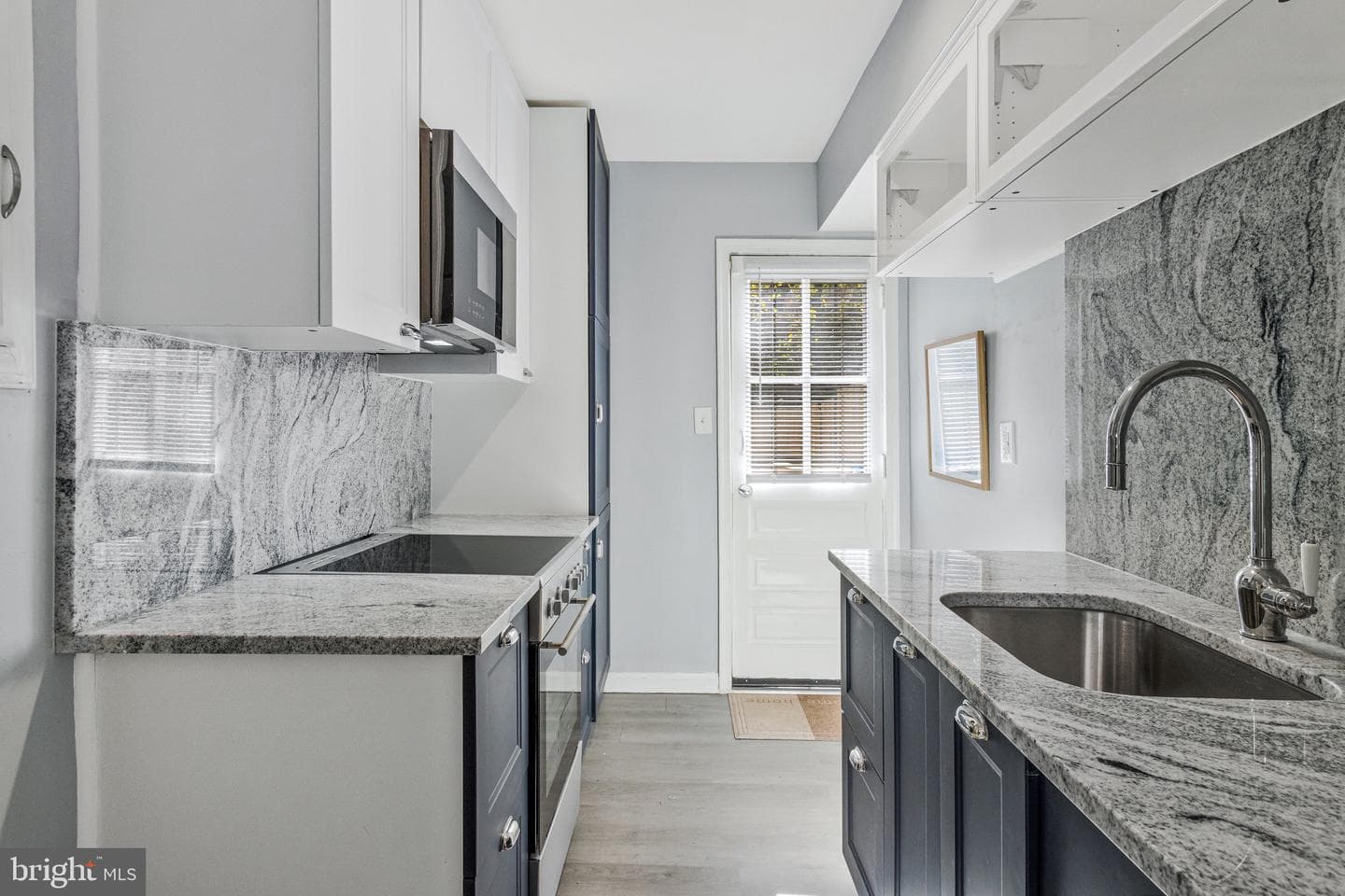 5019 Just Street NE photo 9