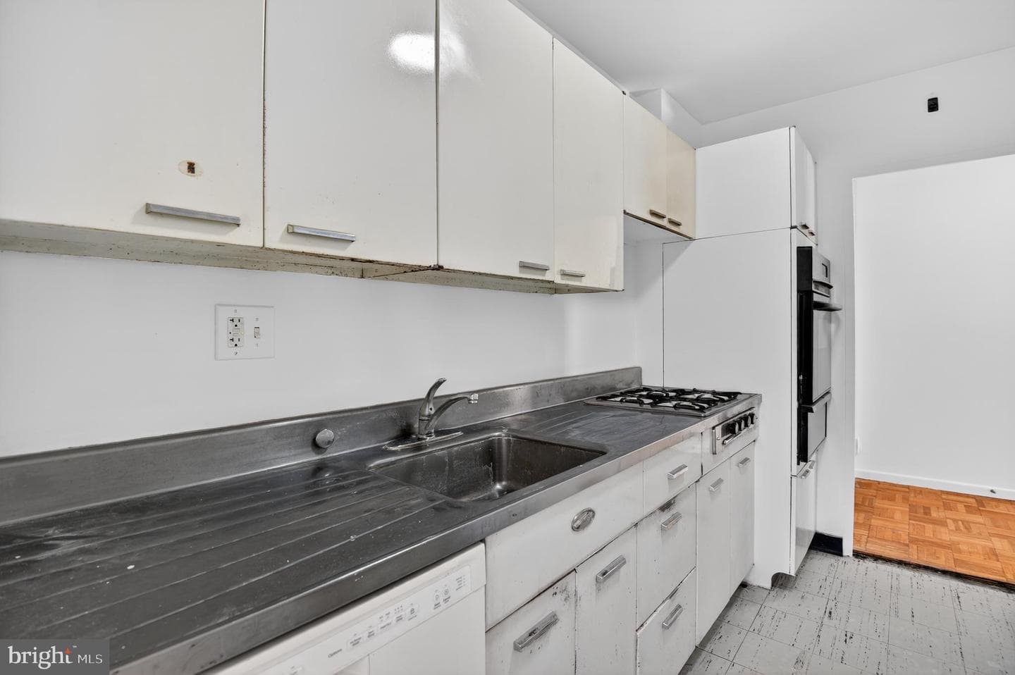 2475 Virginia Avenue NW #429 photo 9