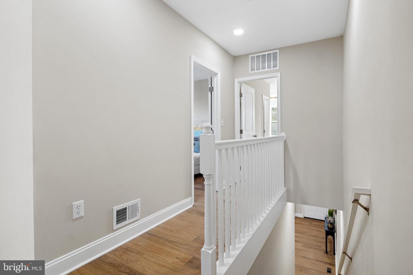 715 Longfellow Street NW photo 7