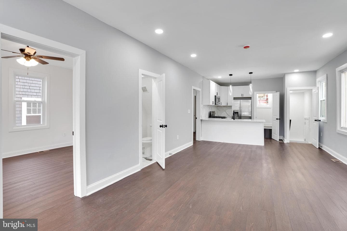 2838 27th Street NE photo 4