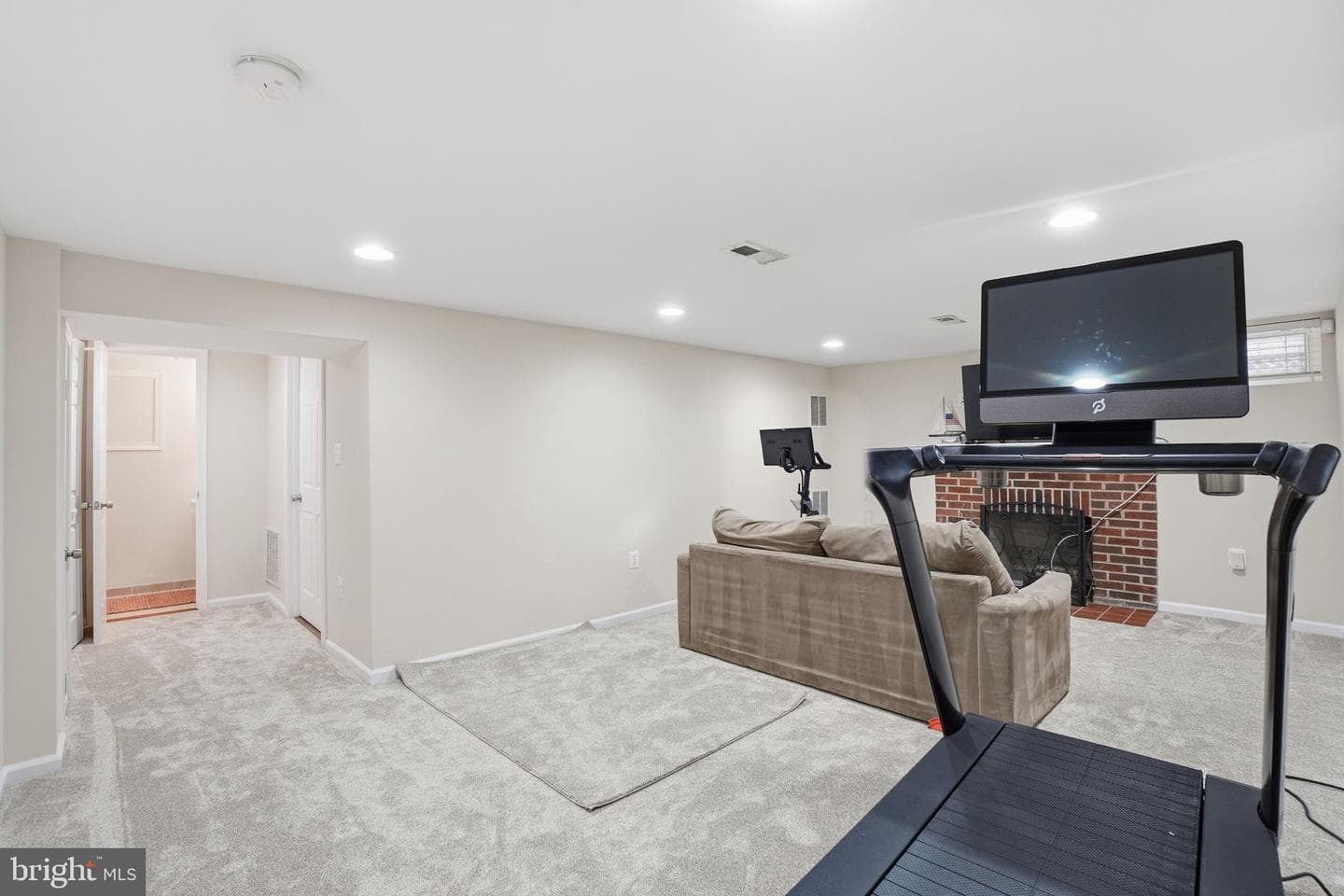 31 Milmarson Place NW photo 33