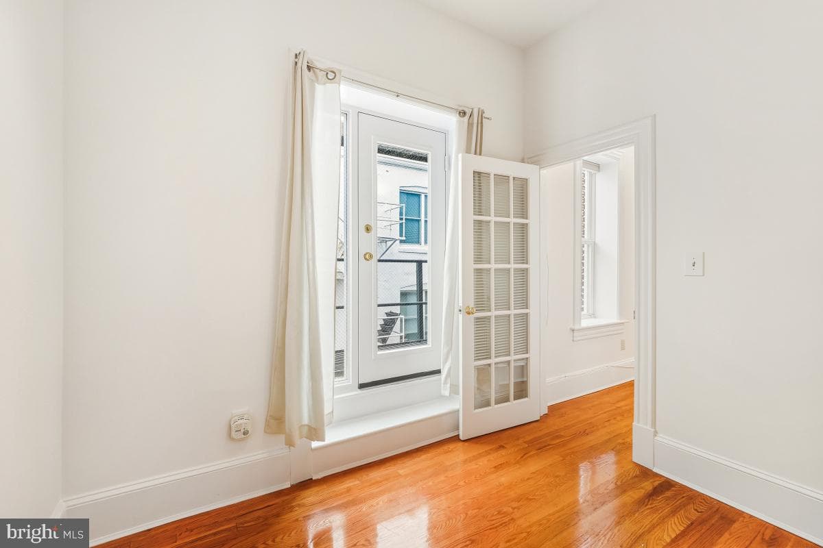 1807 California Street NW #305 photo 20