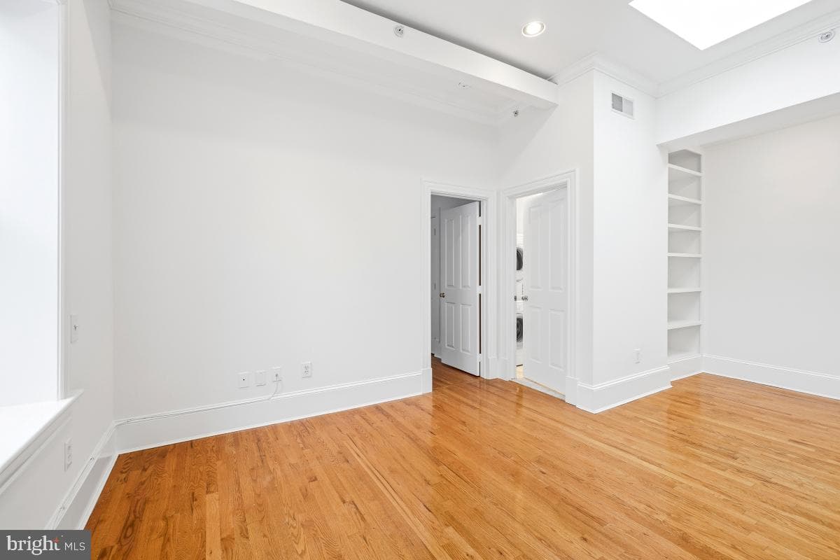 1807 California Street NW #305 photo 22