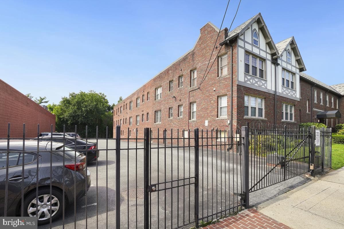 422 Butternut Street NW #t-3 photo 19