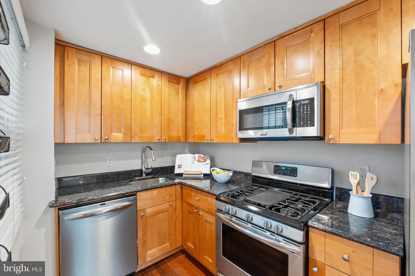 813 12th Street NE photo 11