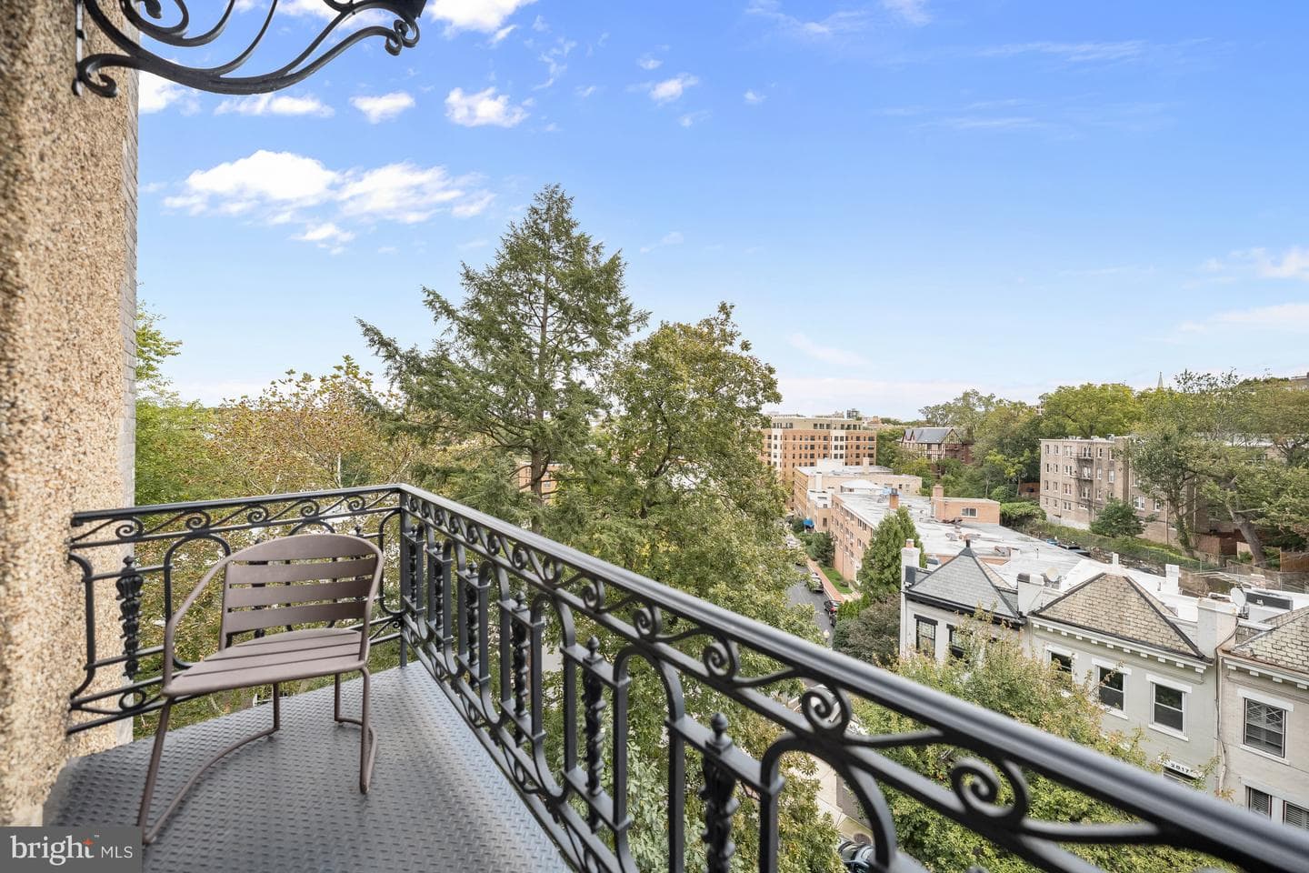 2853 Ontario Road NW #421 photo 5