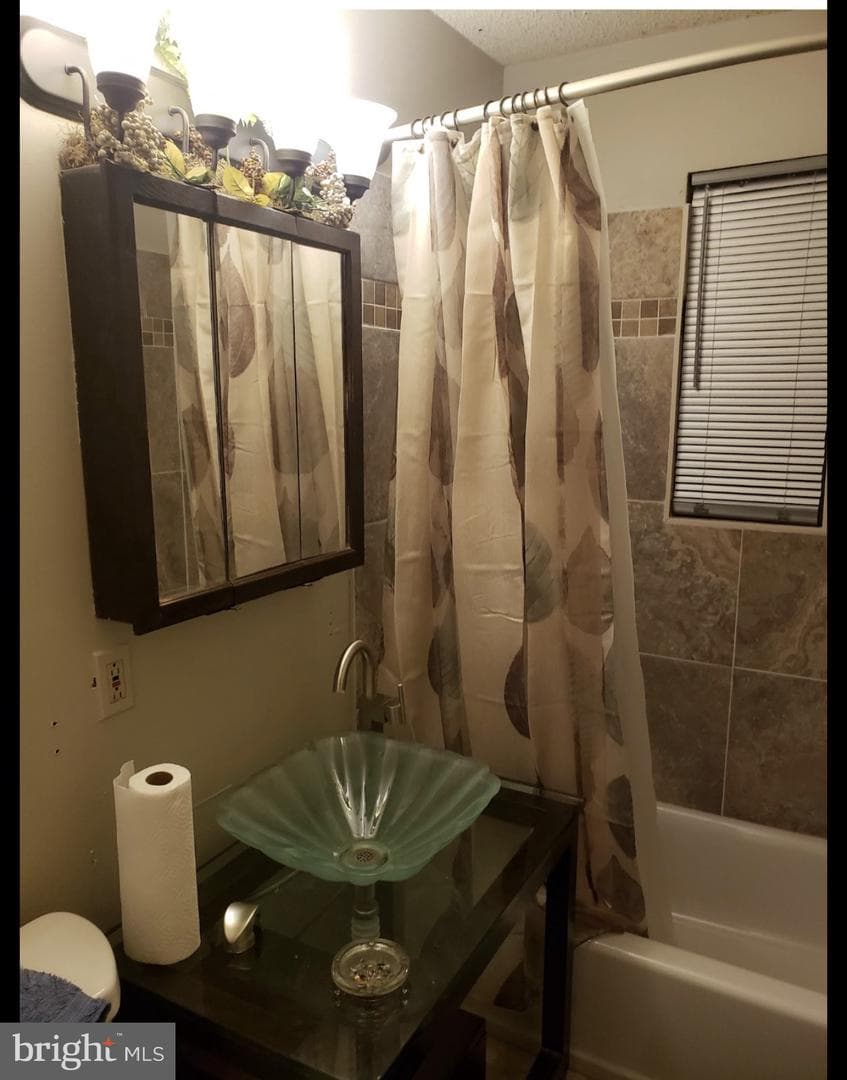 4927 Just Street NE photo 15