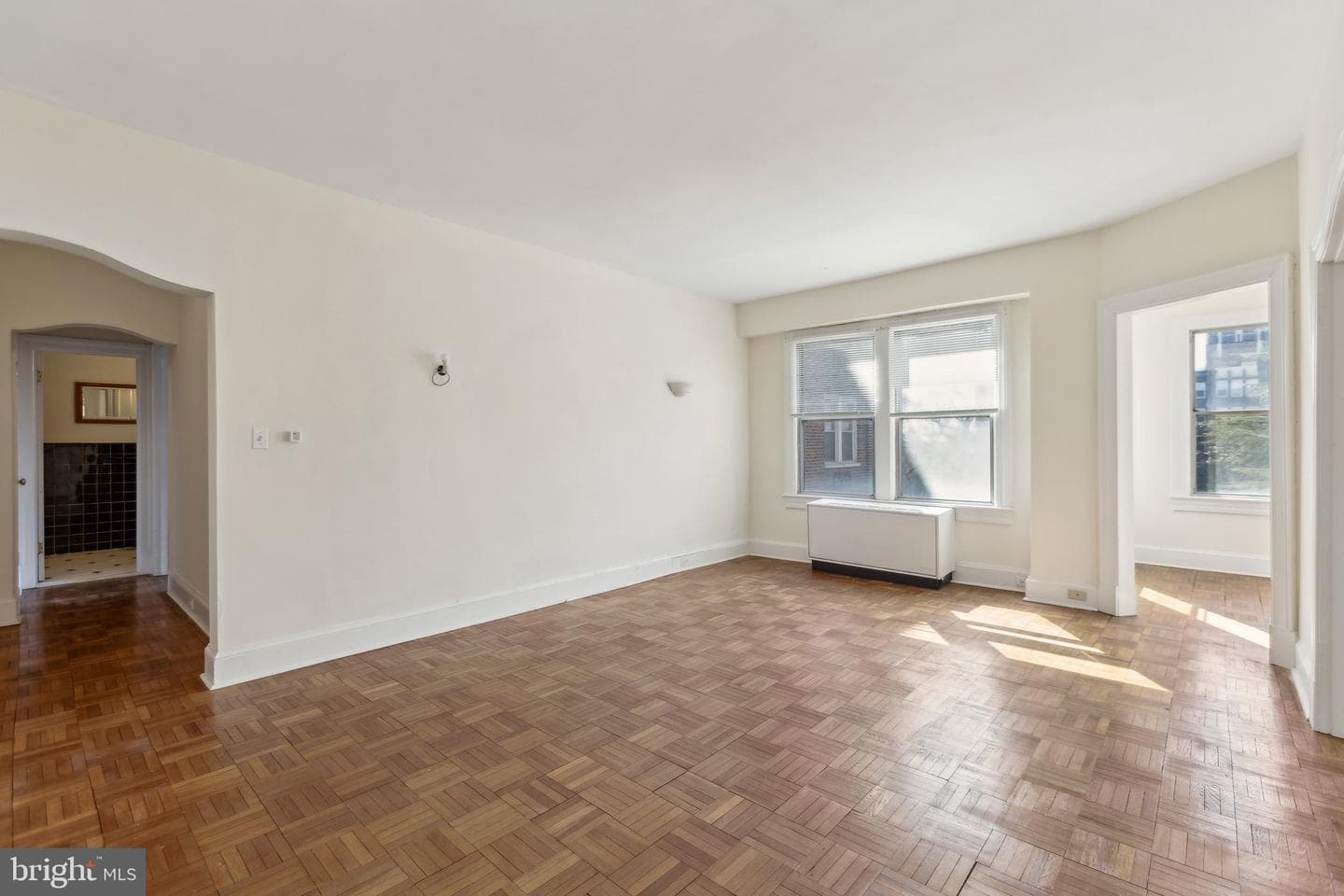 4000 Cathedral Avenue NW #605b photo 3