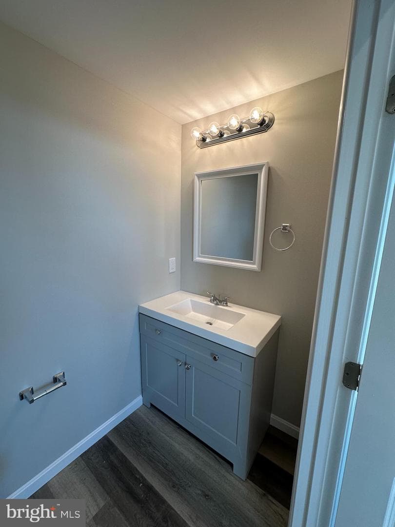 1812 H Place NE #409 photo 4