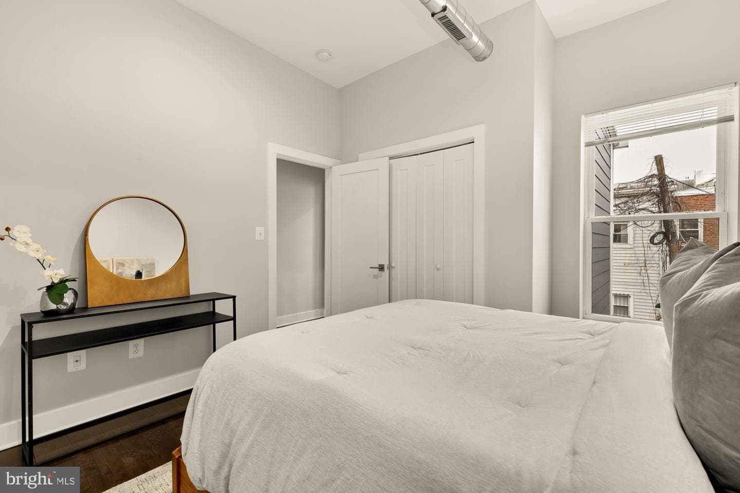 1605 F Street NE #4 photo 20