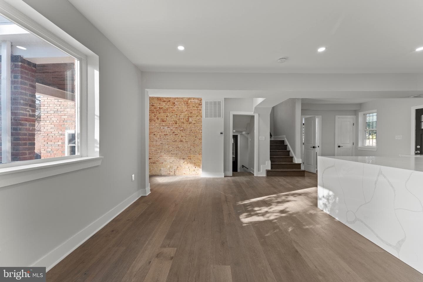 33 Nicholson Street NW photo 11