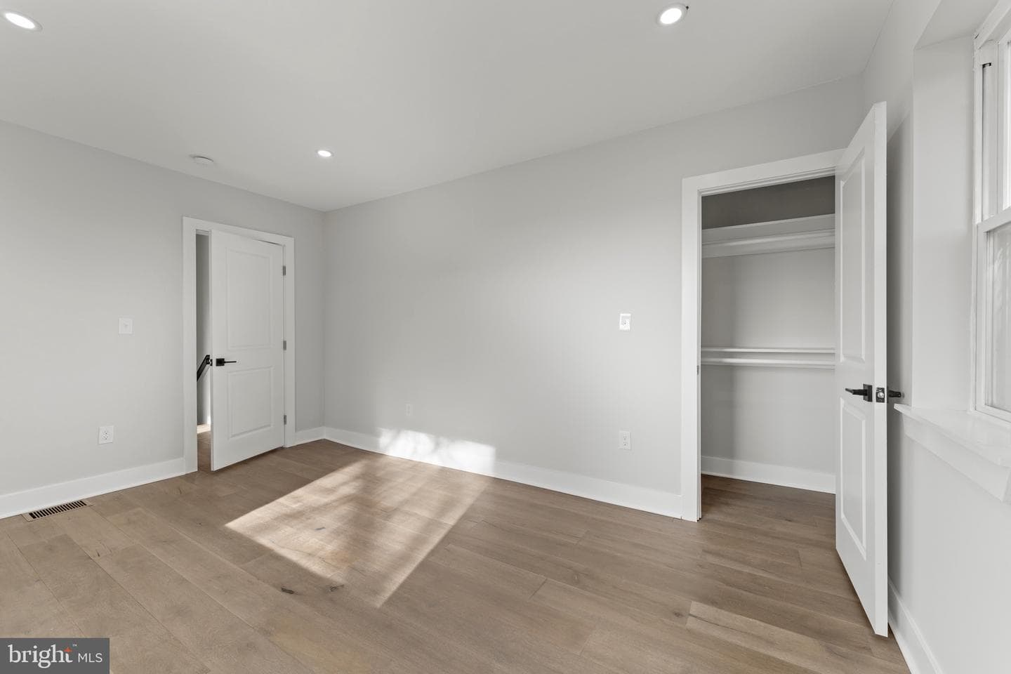 33 Nicholson Street NW photo 45
