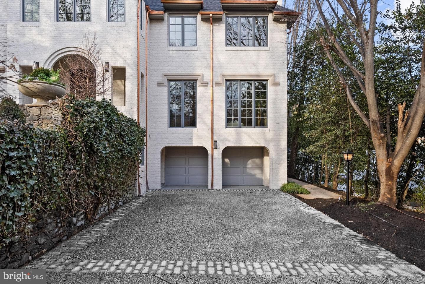 4433 Cathedral Avenue NW photo 41