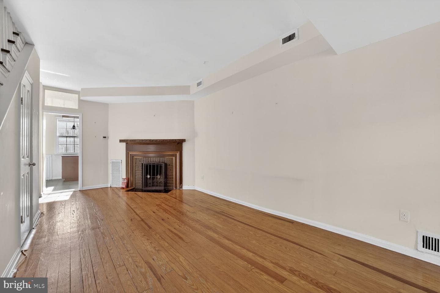 3421 Reservoir Road NW photo 7