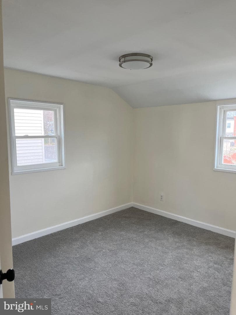 79 Elmira Street SW photo 22