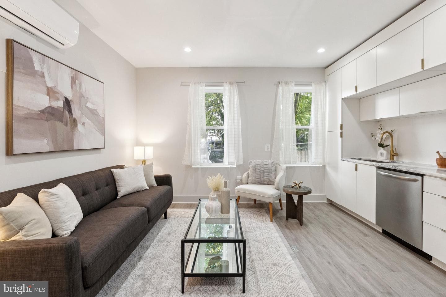 839 Kennedy Street NW #105 photo 4