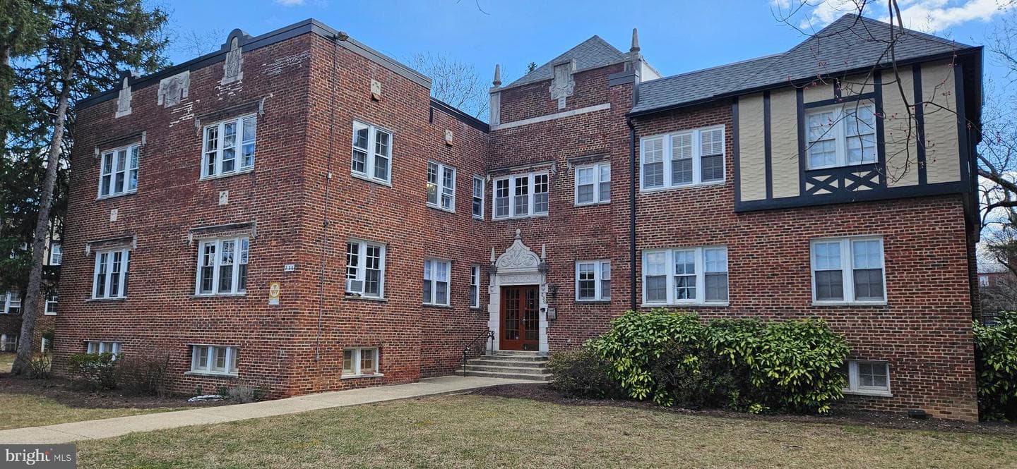 236 Farragut Street NW #h-203 photo 3