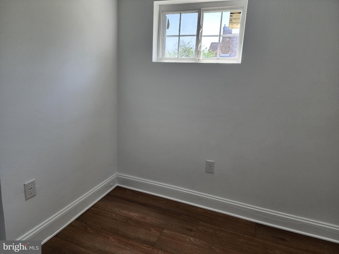 3047 Douglas Street NE photo 27