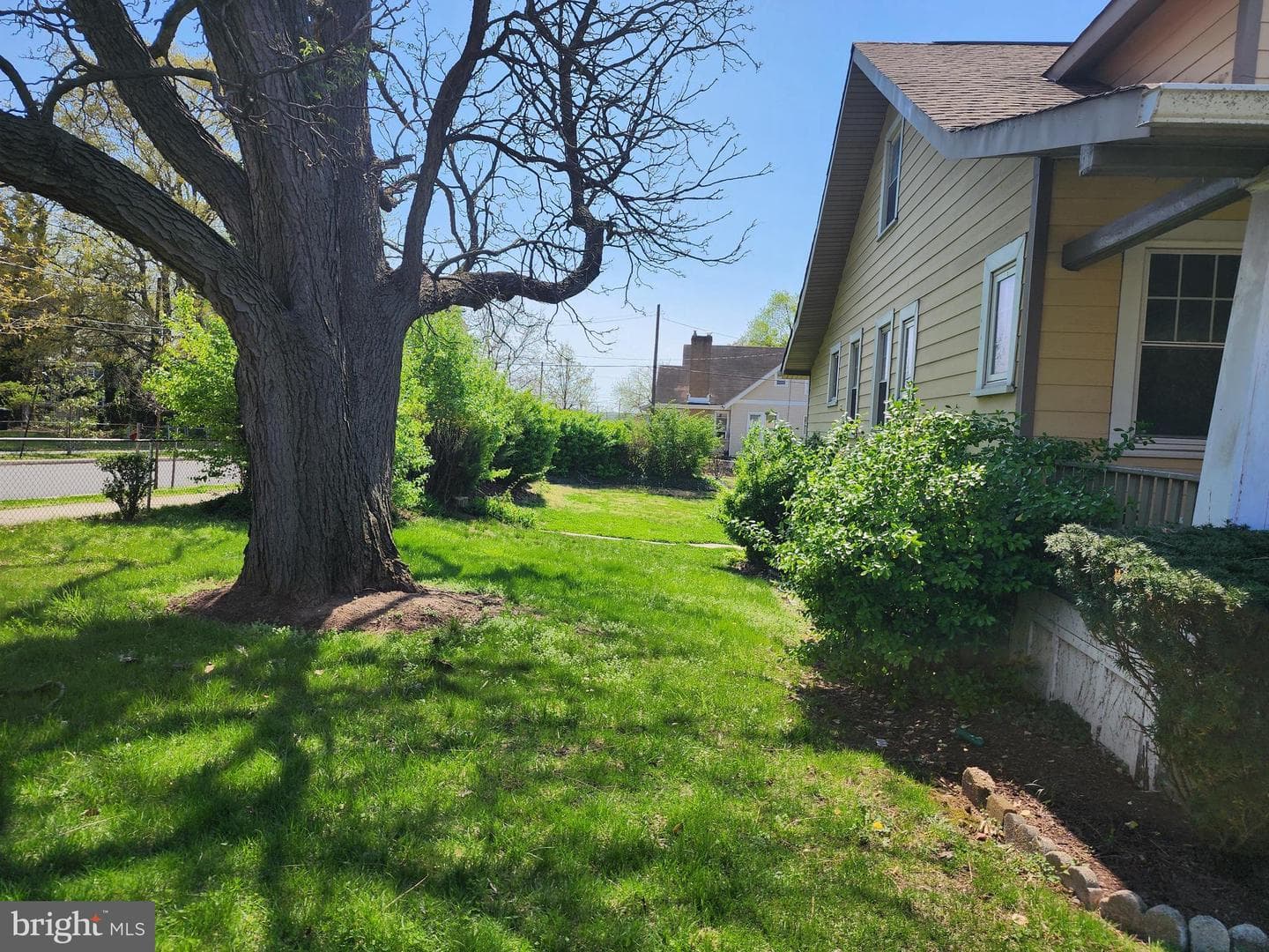 3047 Douglas Street NE photo 39