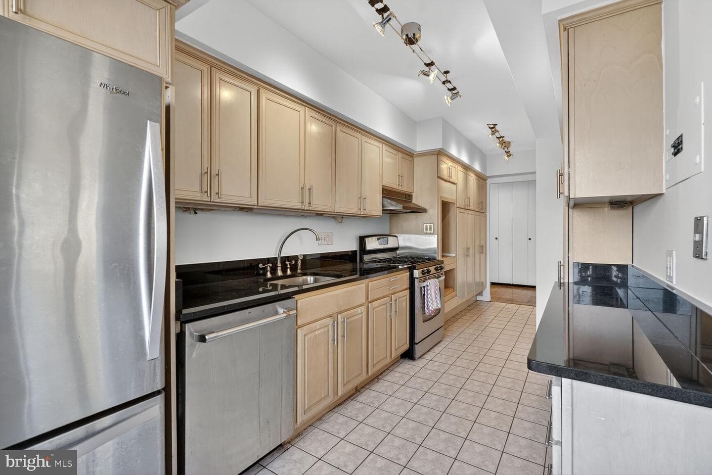 4201 Cathedral Avenue NW #601e photo 6
