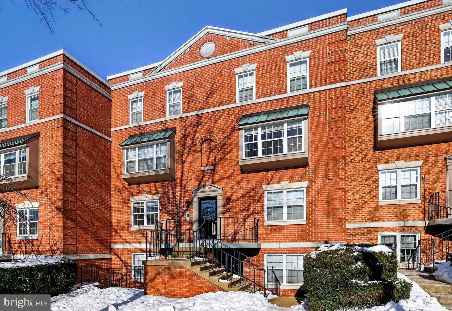 3805 Porter Street NW #201 photo 19
