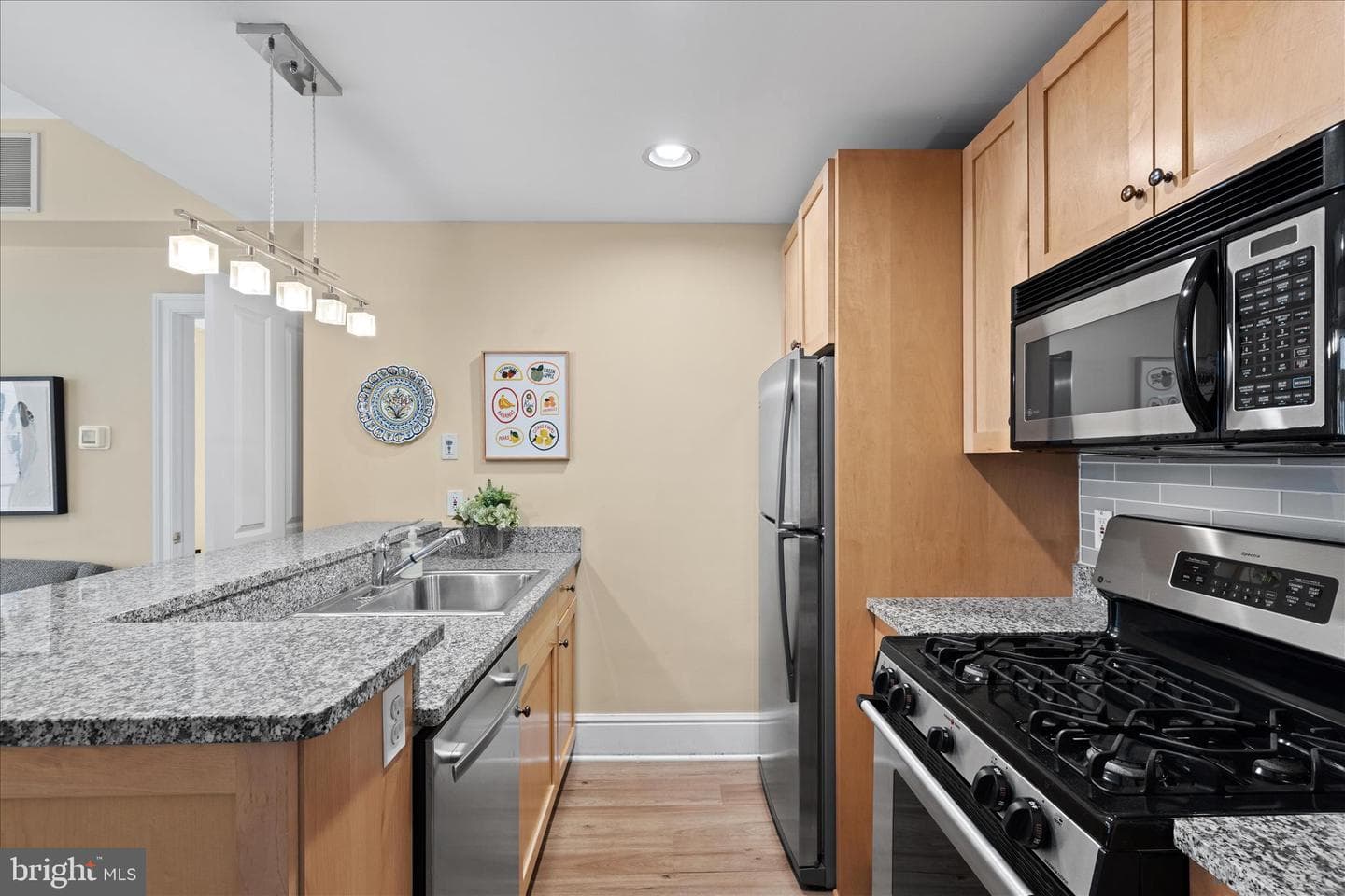 1625 16th Street NW #302 photo 4
