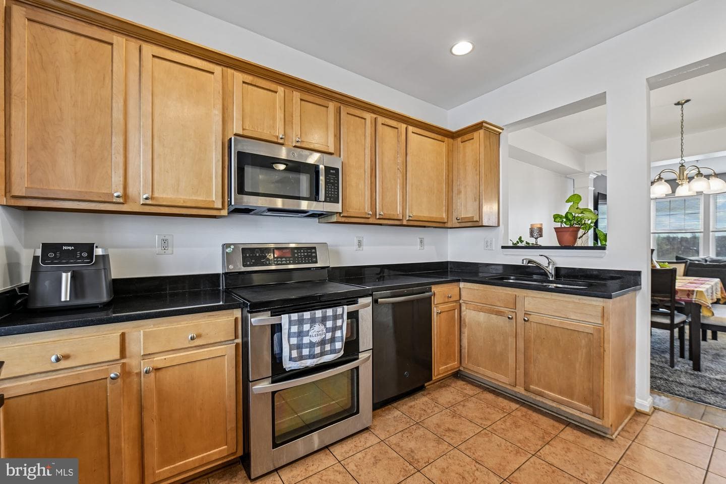 2382 Elvans Road SE photo 28