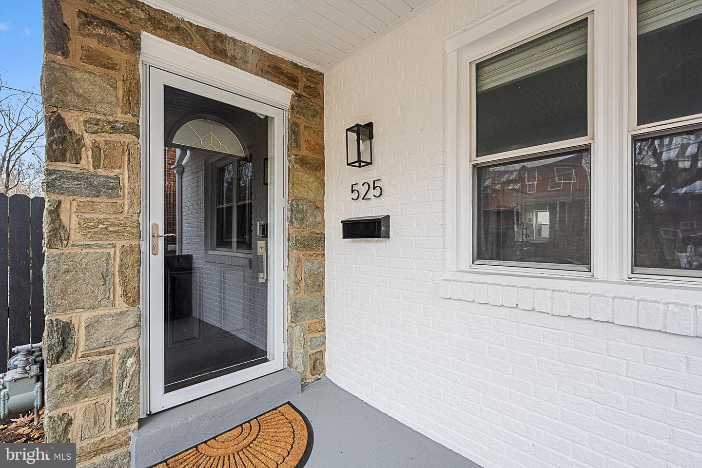 525 Oakwood Street SE photo 4