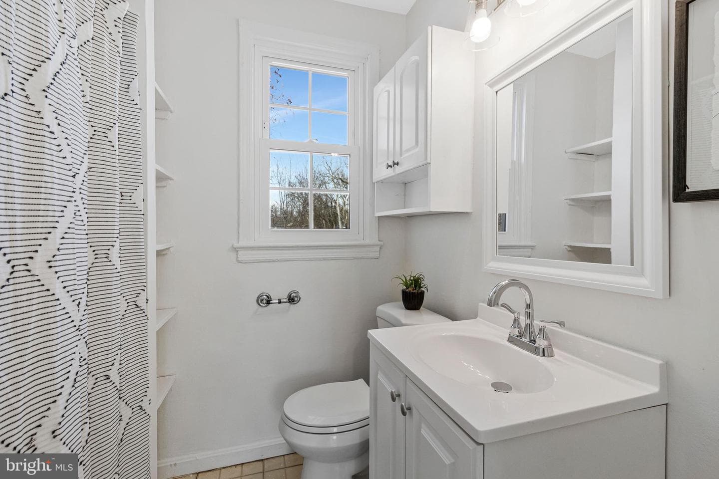 4332 Polk Street NE photo 14