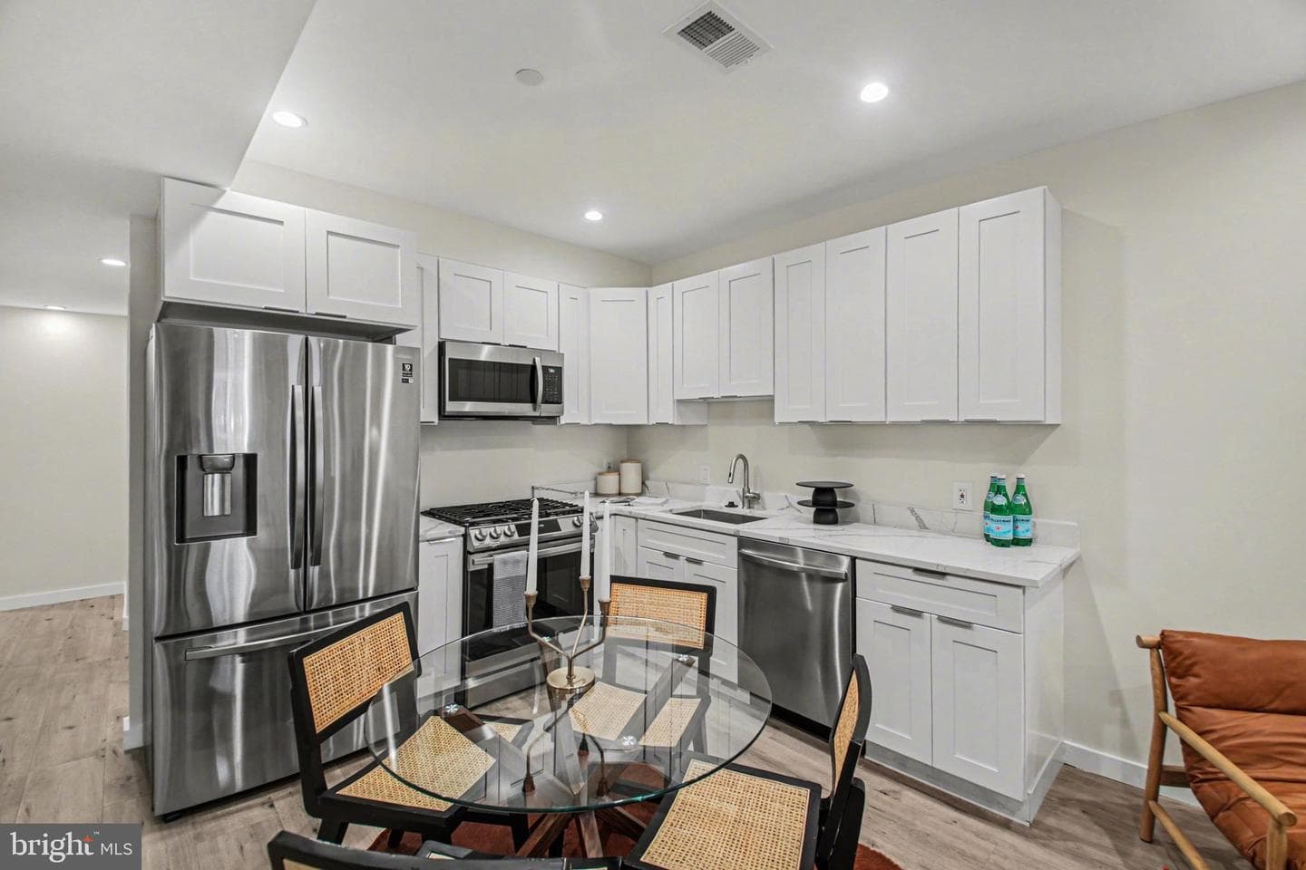 2116 4th Street NE #c photo 4