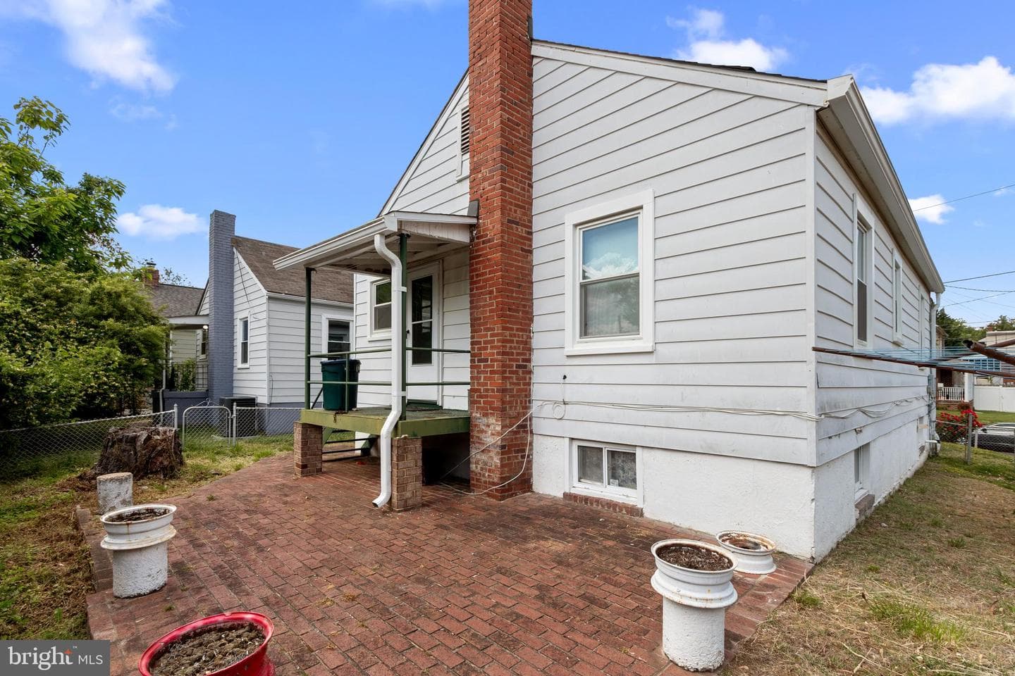 5515 Jay Street NE photo 2