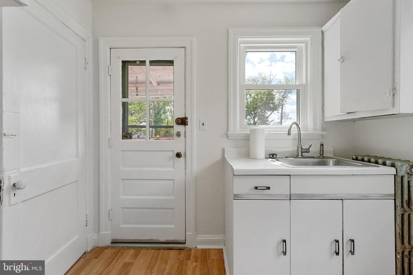 5515 Jay Street NE photo 8