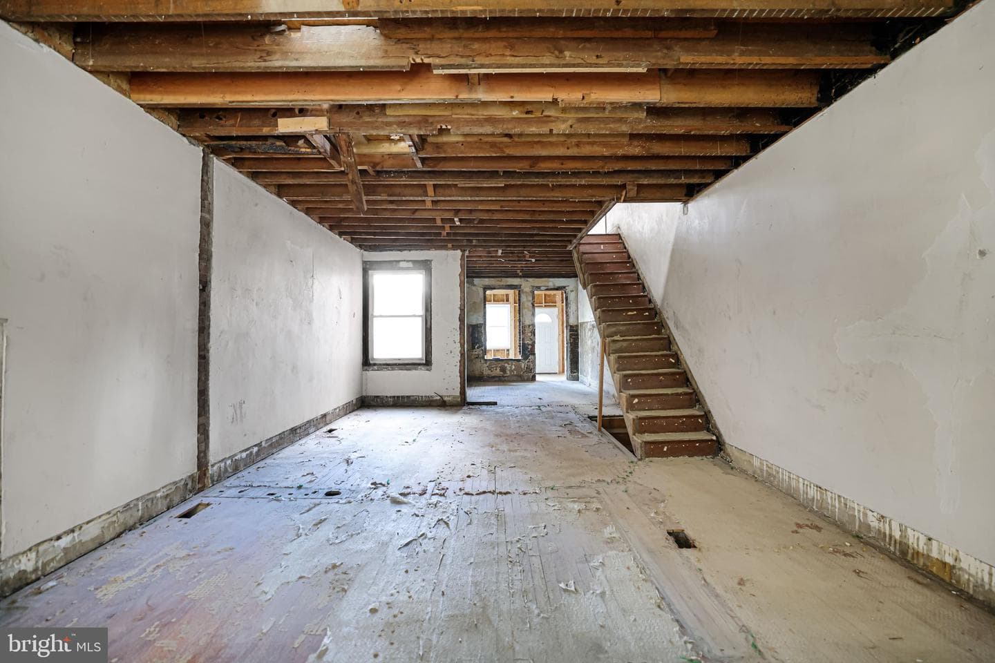 2114 4th Street NE photo 3
