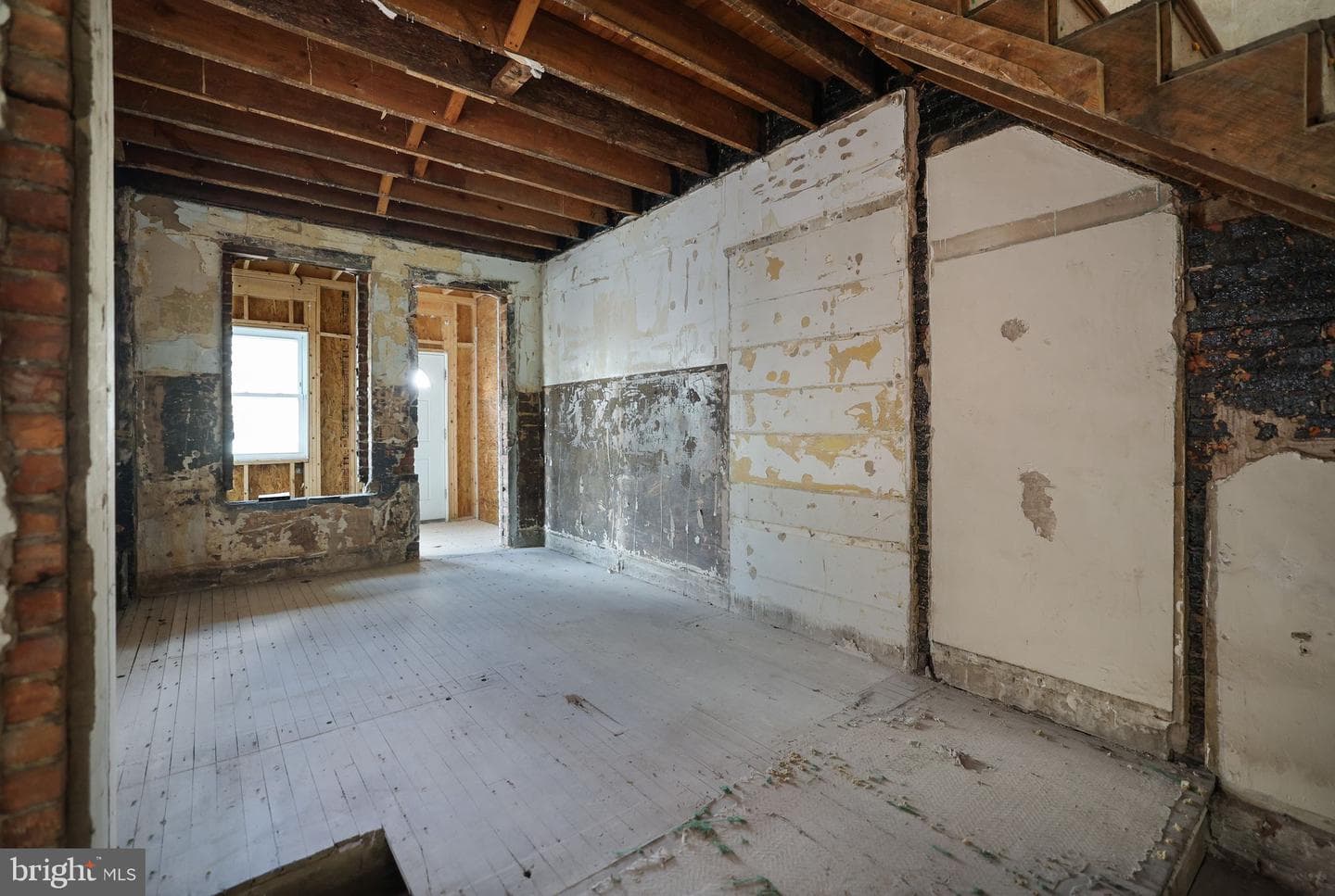 2114 4th Street NE photo 8