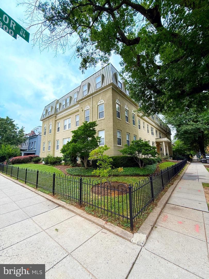 1300 Taylor Street NW #4 photo 3