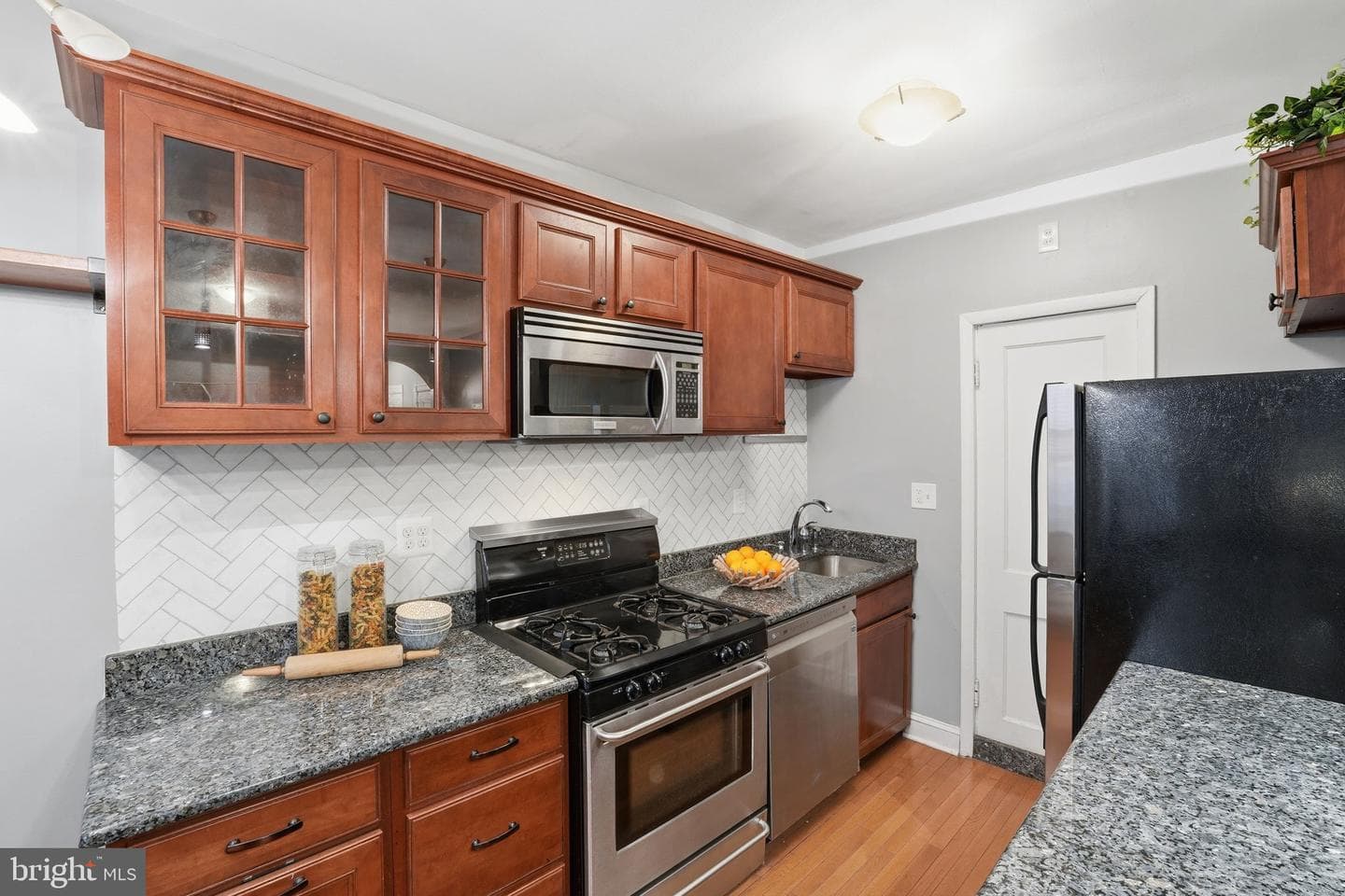 5112 Connecticut Avenue NW #204 photo 10